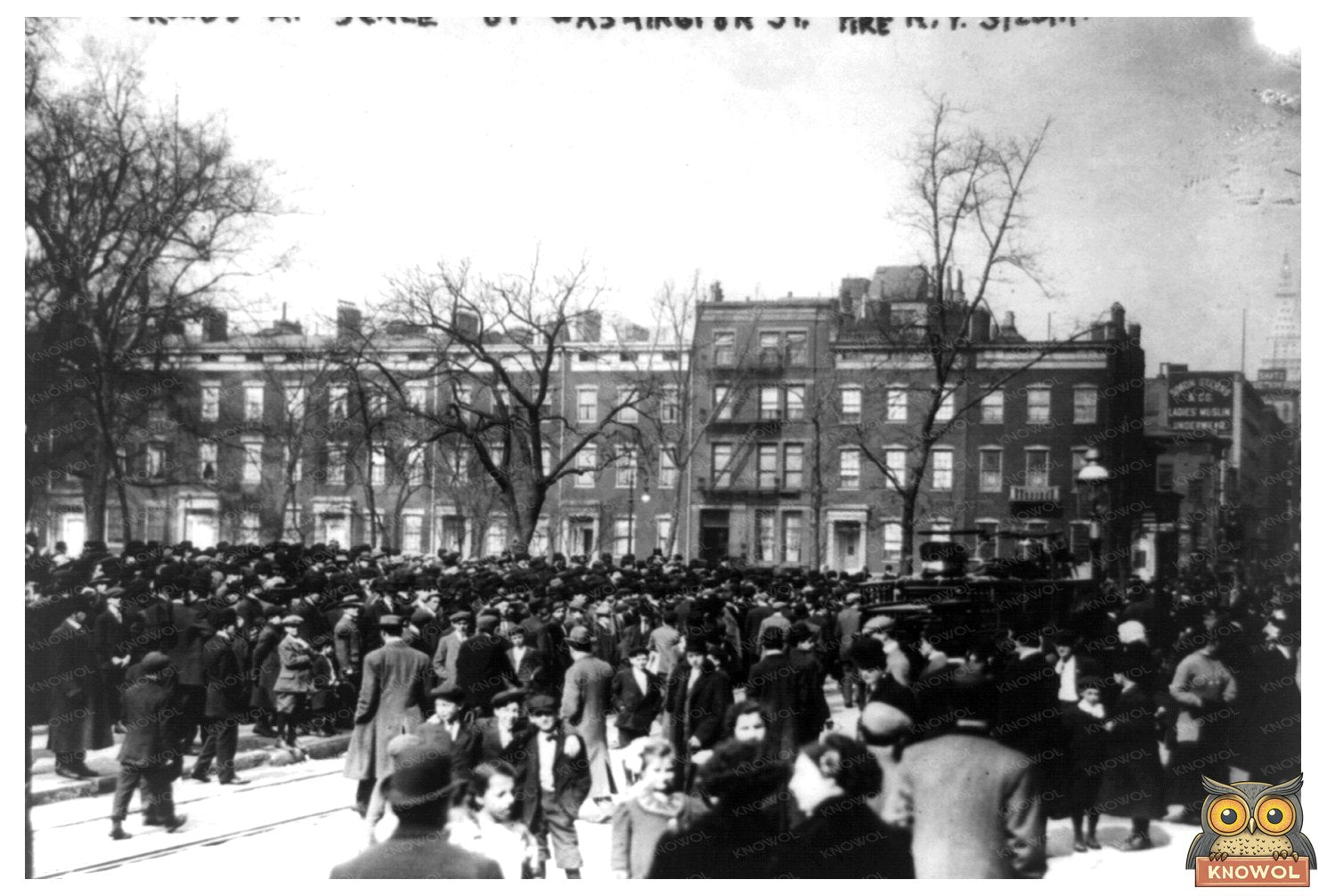 Triangle Shirtwaist Fire: A Crowd Gathers, 1911