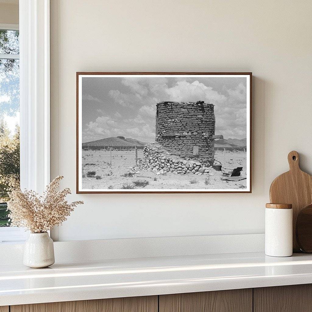 Abandoned Building on U.S. Route 85 New Mexico 1939 - Available at KNOWOL