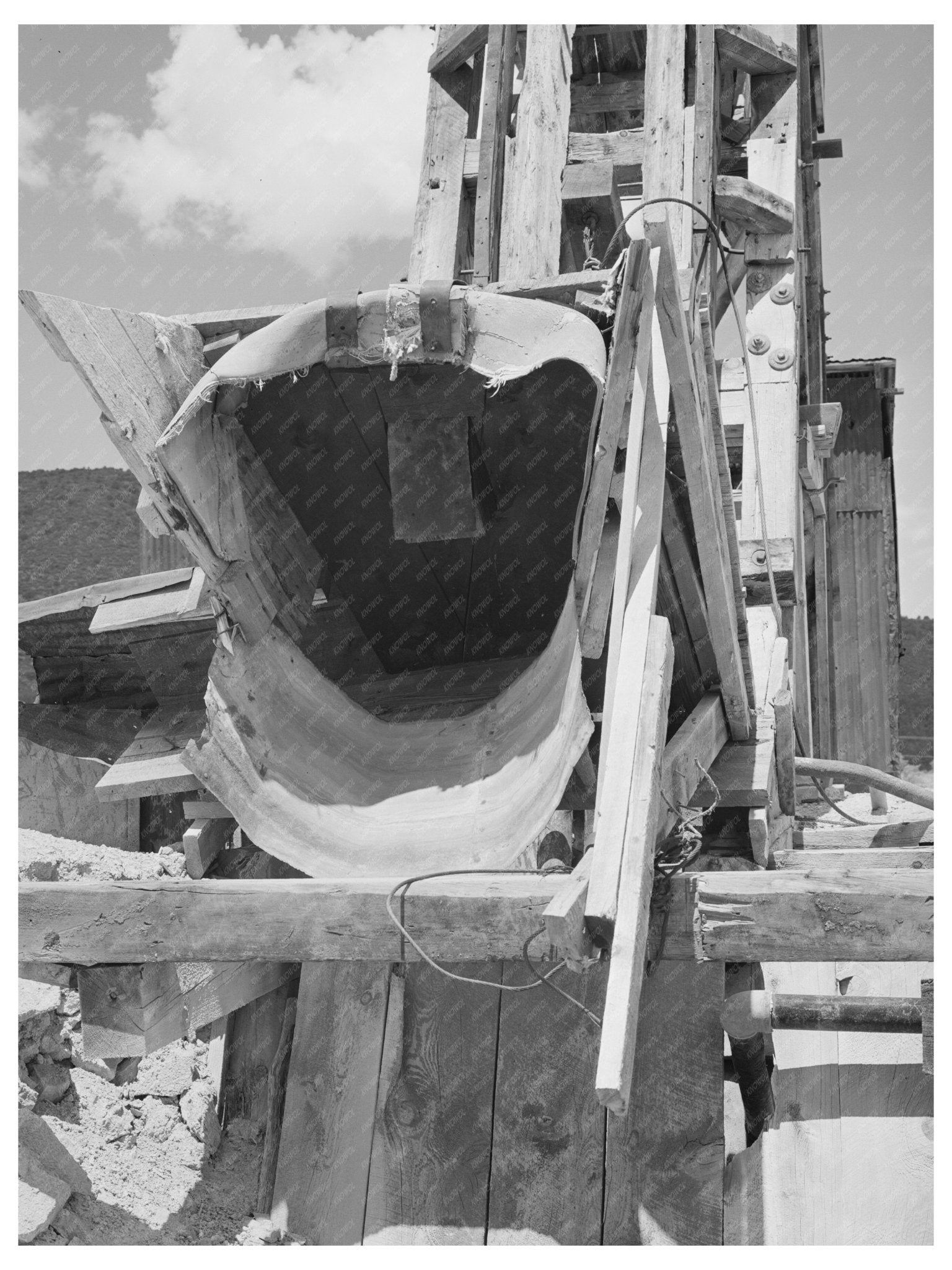 Abandoned Gold Mining Equipment Pinos Altos 1940 - Available at KNOWOL