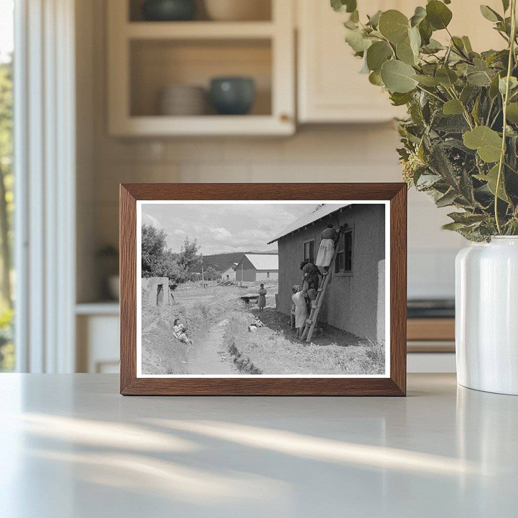 Adobe House Plastering and Washing in Chamisal 1940 - Available at KNOWOL