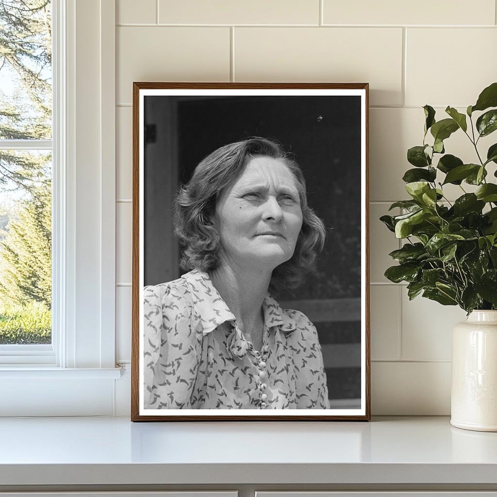 Agua Fria Migratory Labor Camp Family Life May 1940 - Available at KNOWOL