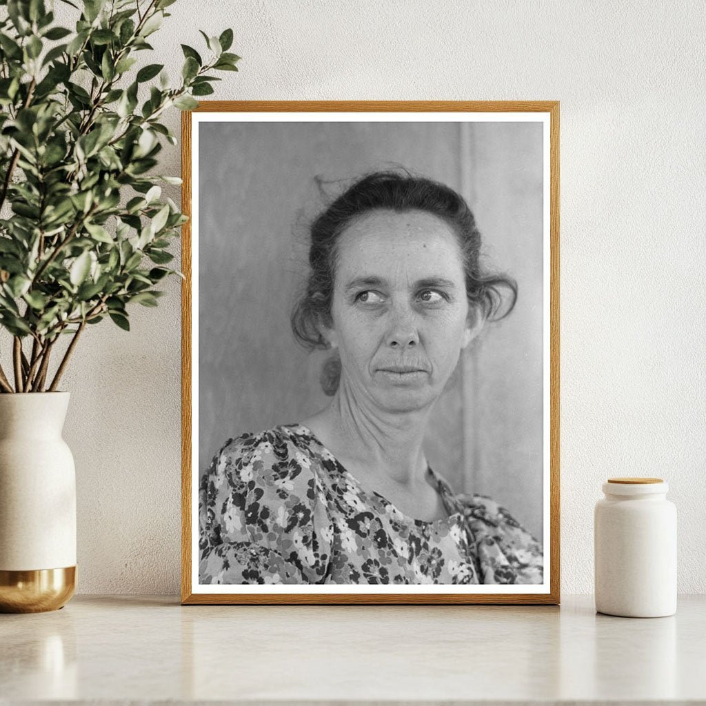 Agua Fria Migratory Labor Camp Wife May 1940 - Available at KNOWOL