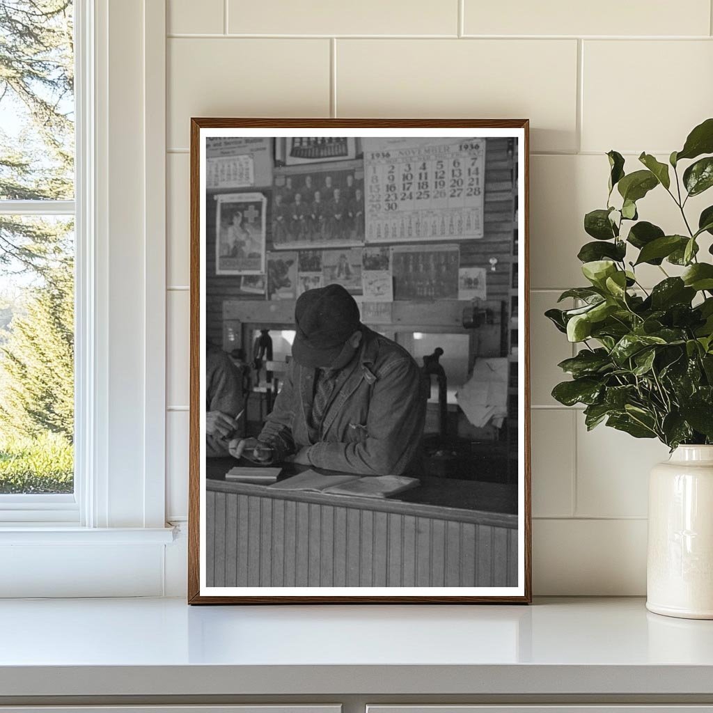 Aledo Illinois Weighing Room Vintage Photo 1936 - Available at KNOWOL