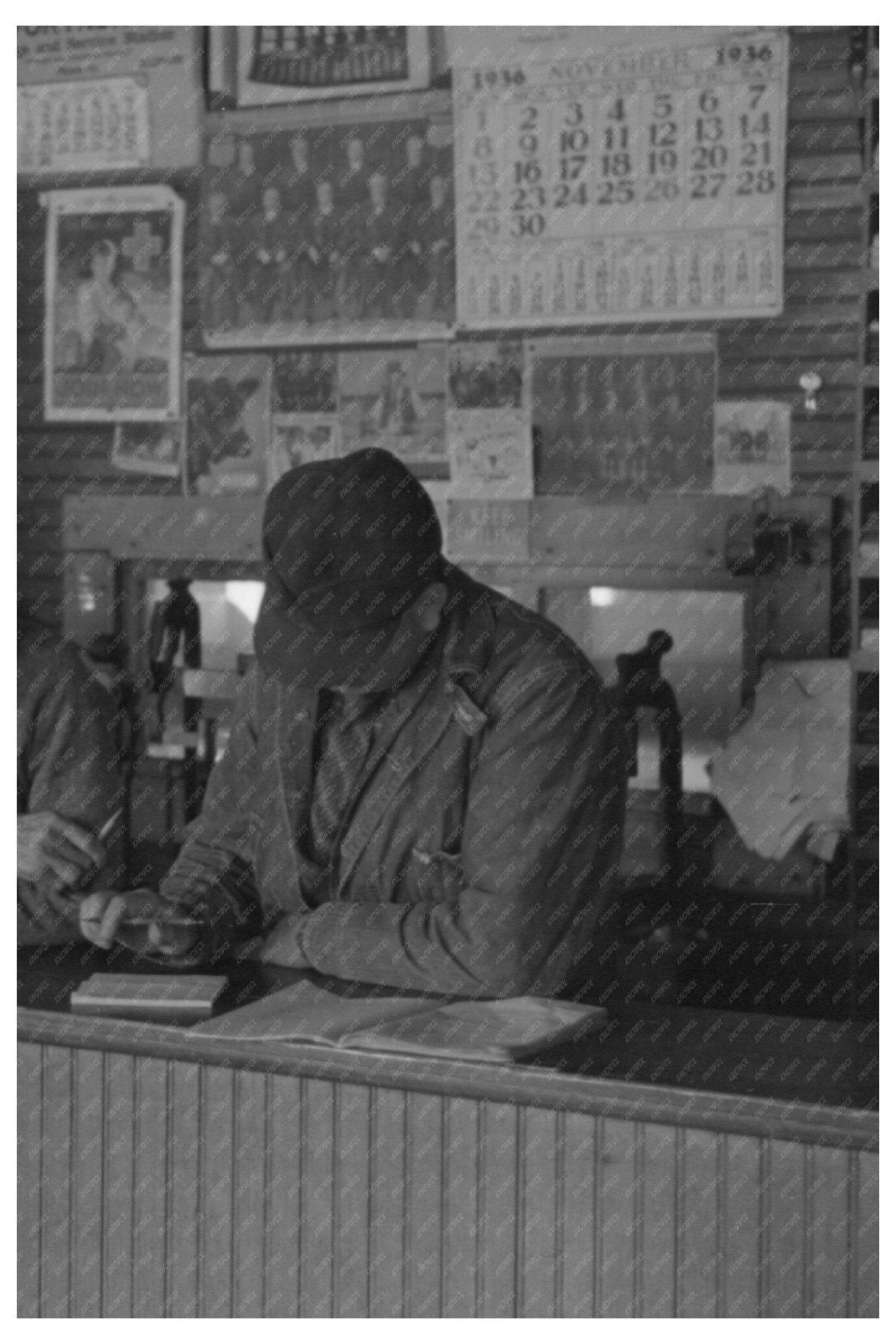 Aledo Illinois Weighing Room Vintage Photo 1936 - Available at KNOWOL