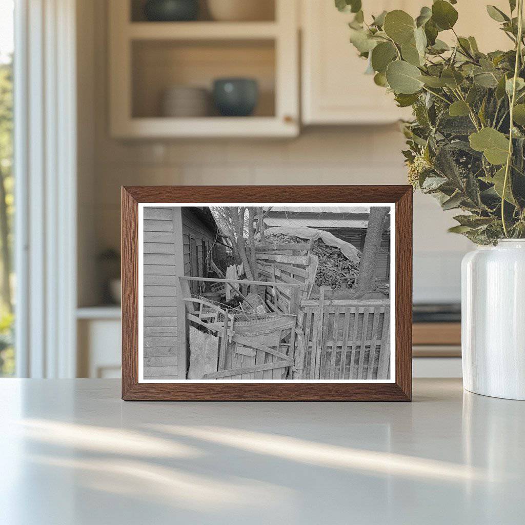 Alleyway and Corrals in San Antonio Texas 1939 - Available at KNOWOL