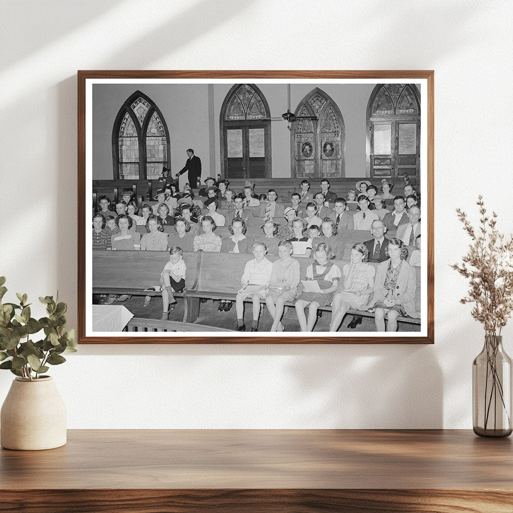 April 1939 Church Congregation in San Augustine Texas - Available at KNOWOL