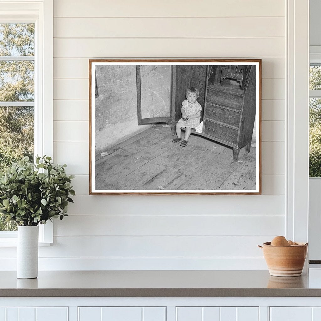 Art Simplots Child in Black River Falls 1937 - Available at KNOWOL