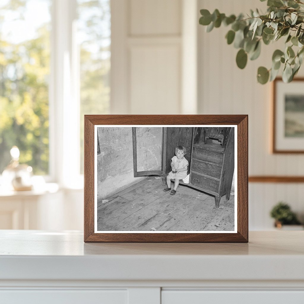Art Simplots Child in Black River Falls 1937 - Available at KNOWOL