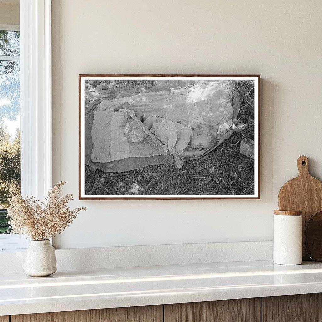 Baby by the Roadside Sequoyah County Oklahoma 1939 - Available at KNOWOL