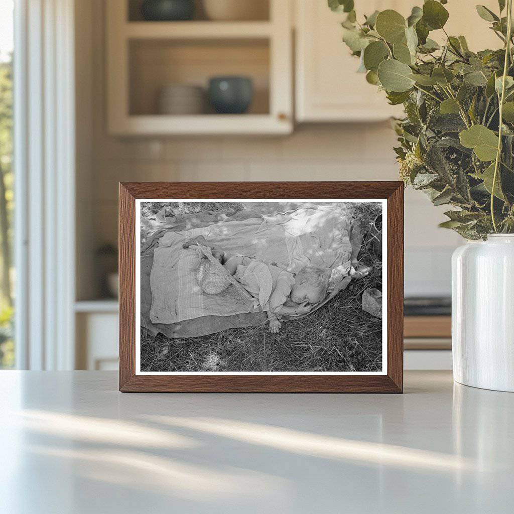 Baby by the Roadside Sequoyah County Oklahoma 1939 - Available at KNOWOL