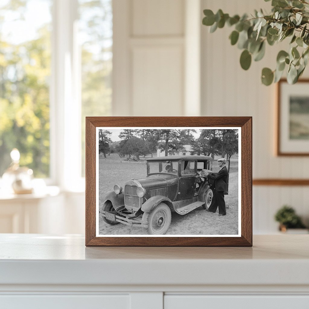 Bill Stagg in Pie Town New Mexico June 1940 - Available at KNOWOL