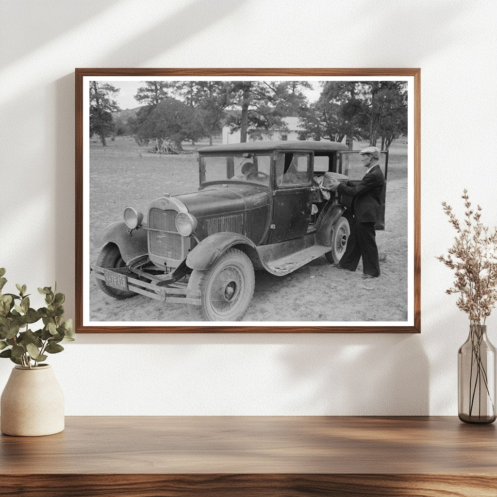 Bill Stagg in Pie Town New Mexico June 1940 - Available at KNOWOL