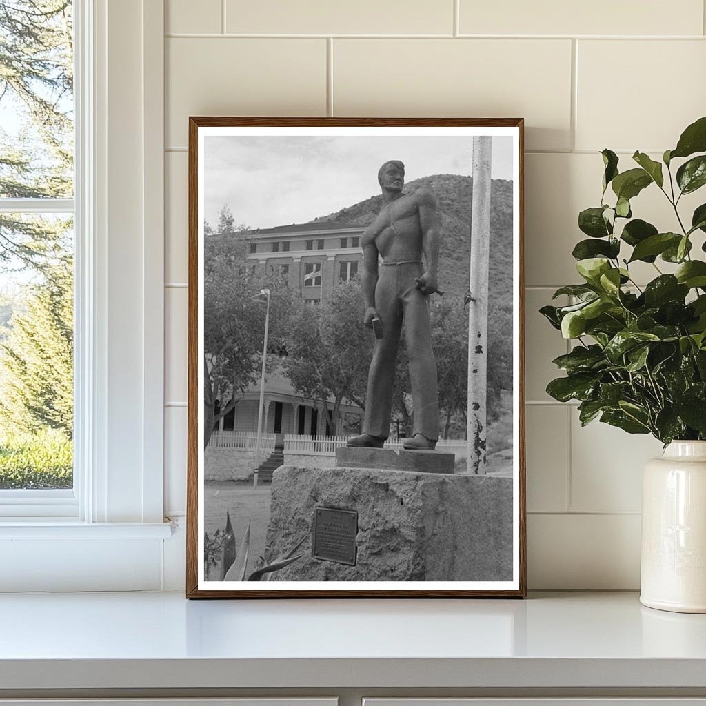 Bisbee Arizona Miners Monument Photo 1940 - Available at KNOWOL