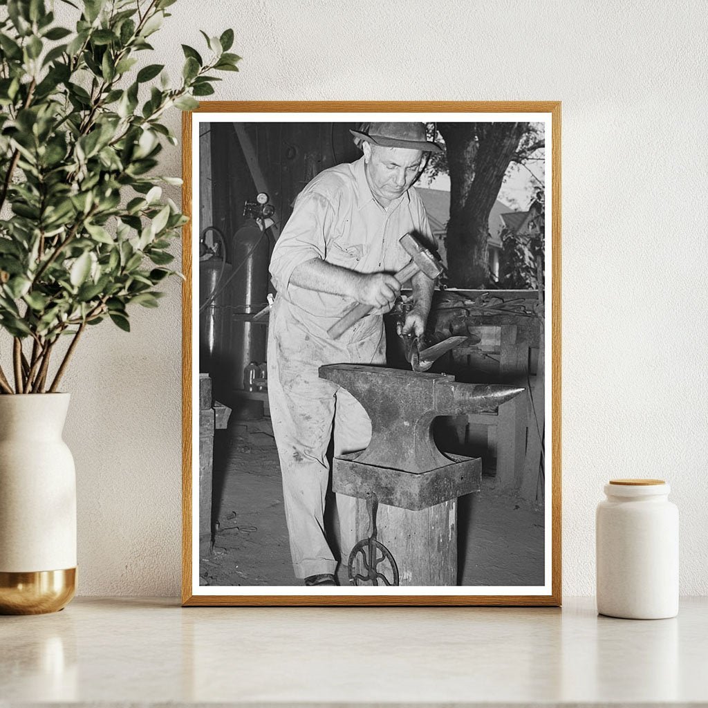 Blacksmith Crafts Knife for Farm Tool Abbeville 1938 - Available at KNOWOL