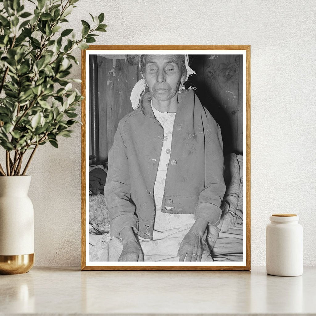 Blind Mexican Woman in Crystal City Texas 1939 - Available at KNOWOL