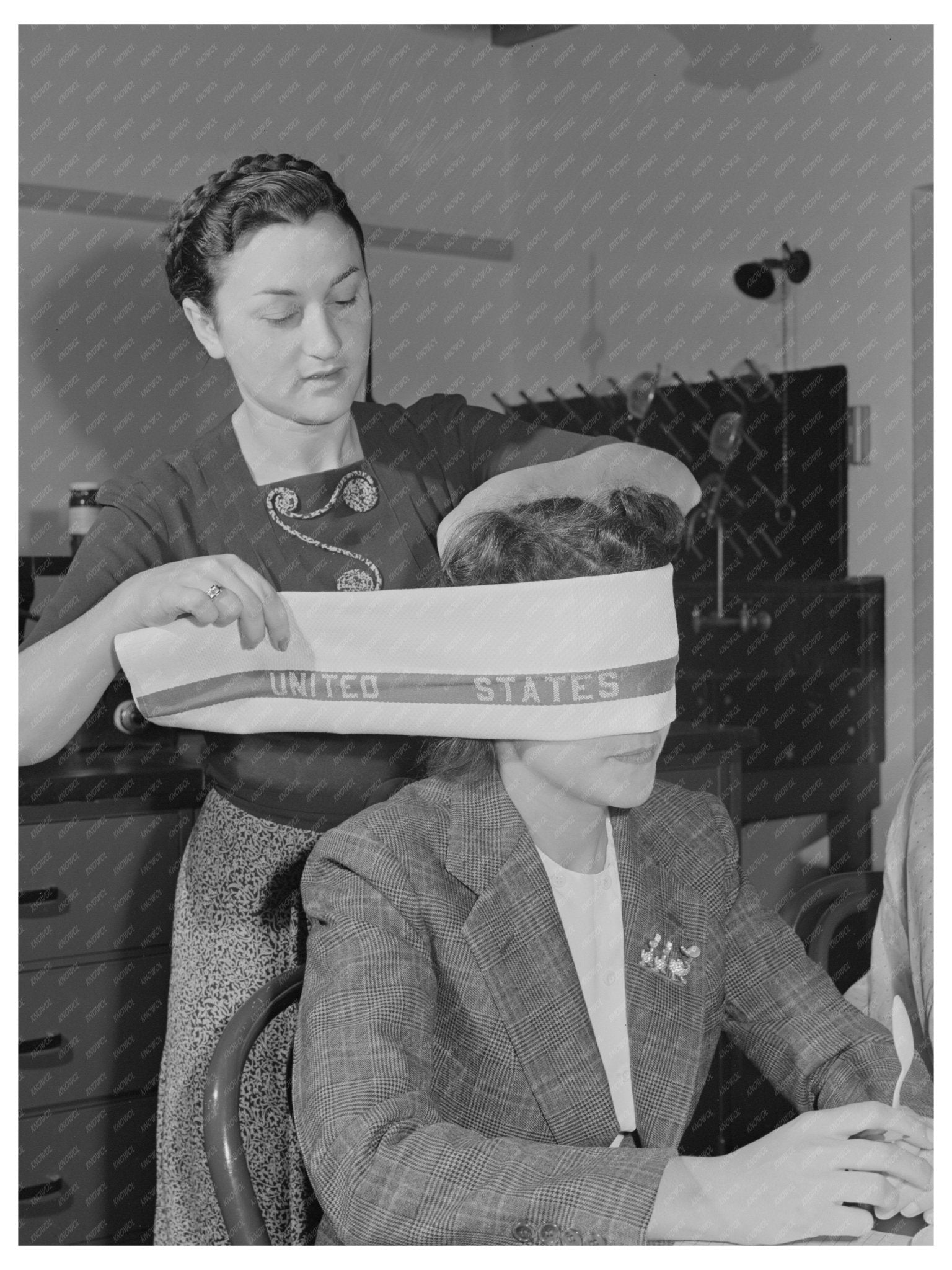Blindfolded Tester at Albany Agricultural Lab 1942 - Available at KNOWOL