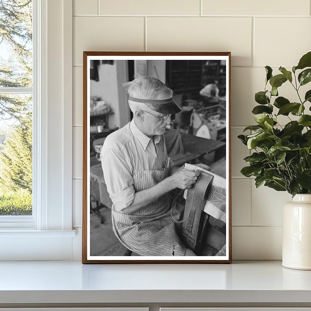 Bootmakers Sewing Uppers in Alpine Texas May 1939 - Available at KNOWOL