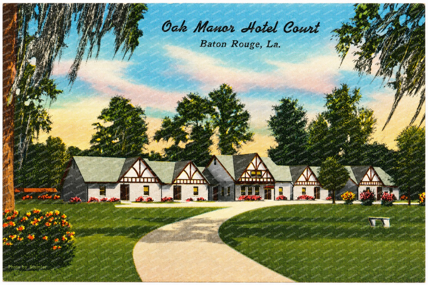 Baton Rouge, LA: Oak Manor Hotel Court