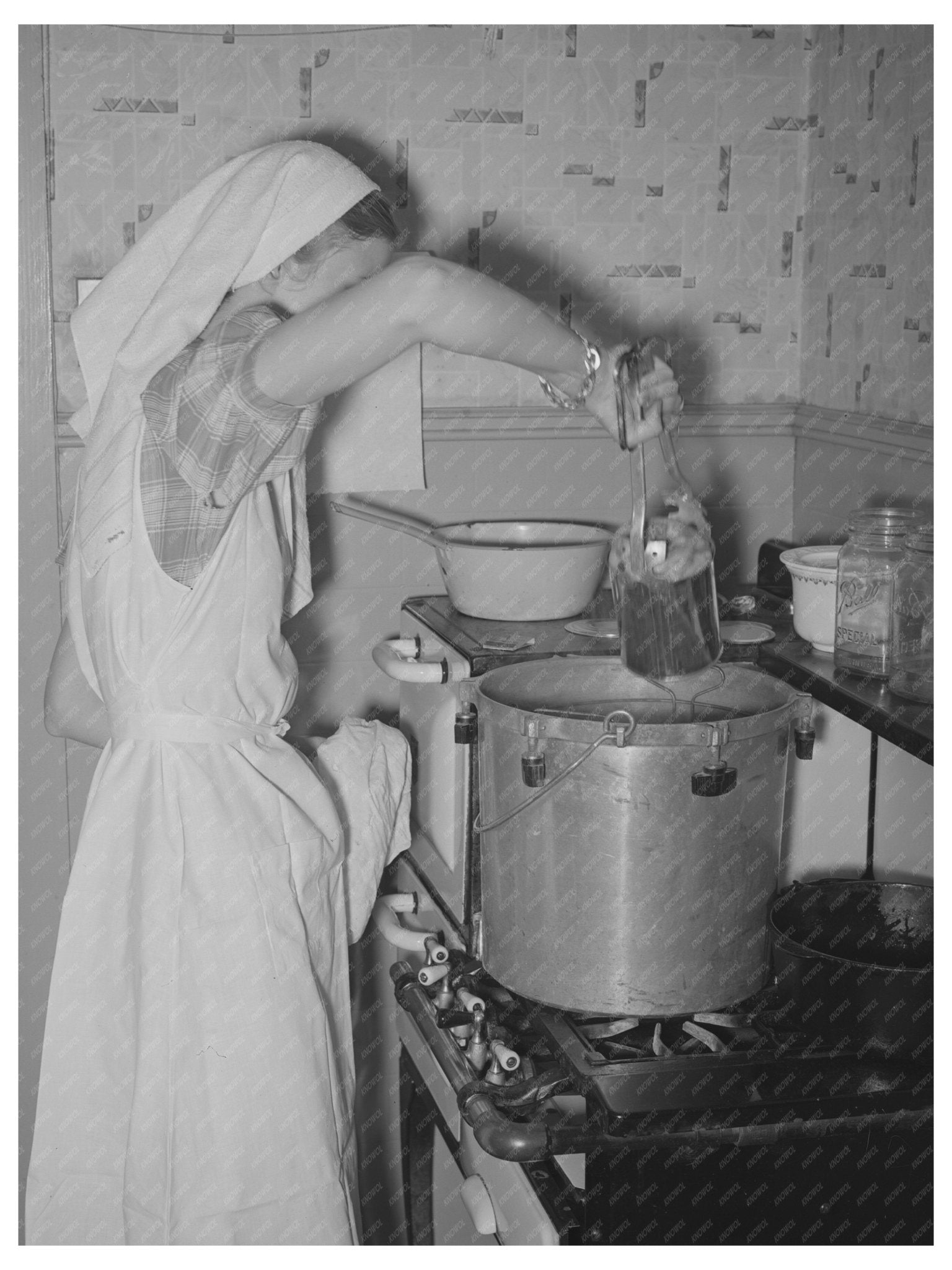 Canning Demonstration with Pressure Cooker San Angelo 1940 - Available at KNOWOL