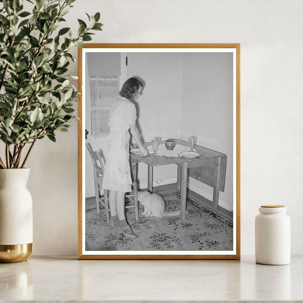 Casa Grande Valley Farms Wife Setting Table 1940 - Available at KNOWOL