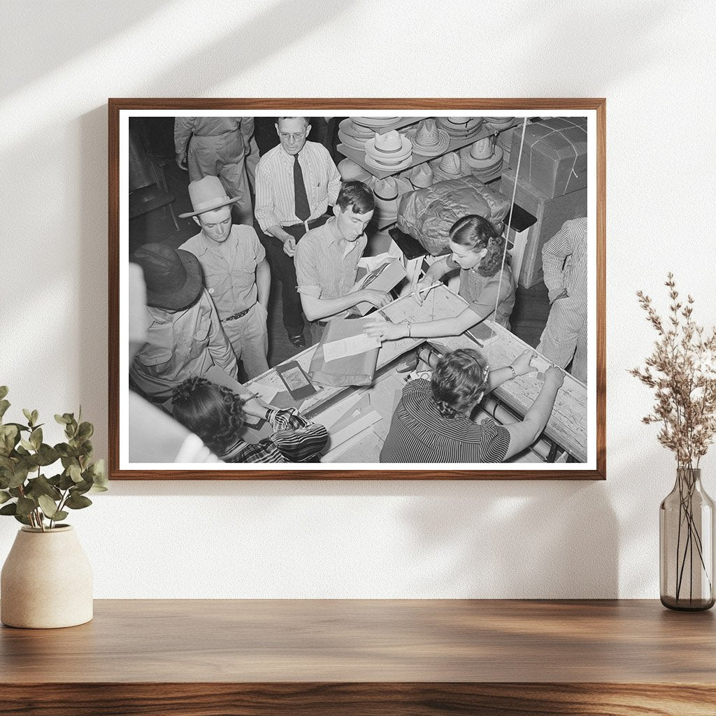 Cashiers Desk in San Augustine Texas April 1939 - Available at KNOWOL
