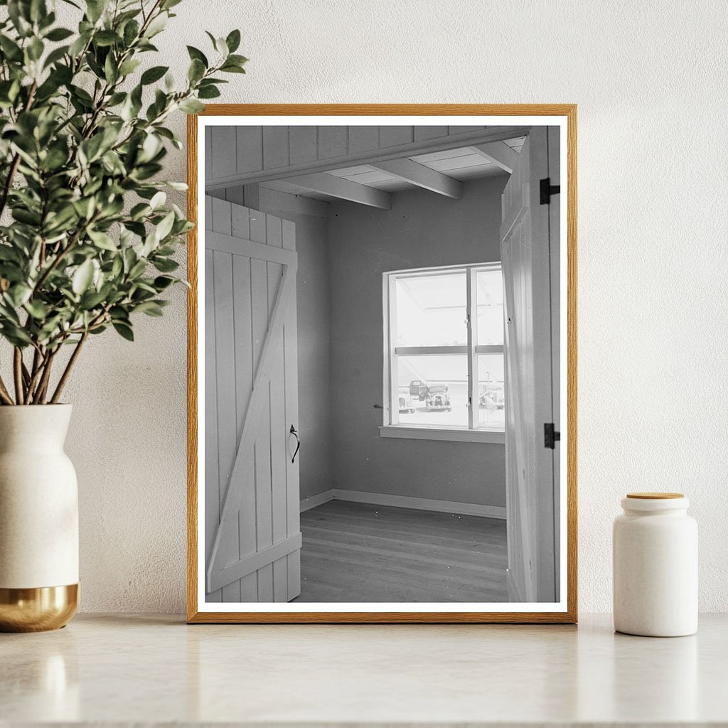 Chandler Arizona Apartment Interior View 1936 - Available at KNOWOL