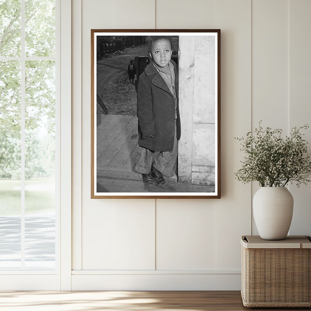 Chicago Girl in Doorway Receiving Relief Assistance 1941 - Available at KNOWOL