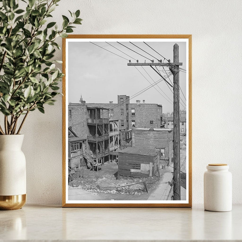 Chicago Residential Community April 1941 FSA/OWI Photo - Available at KNOWOL