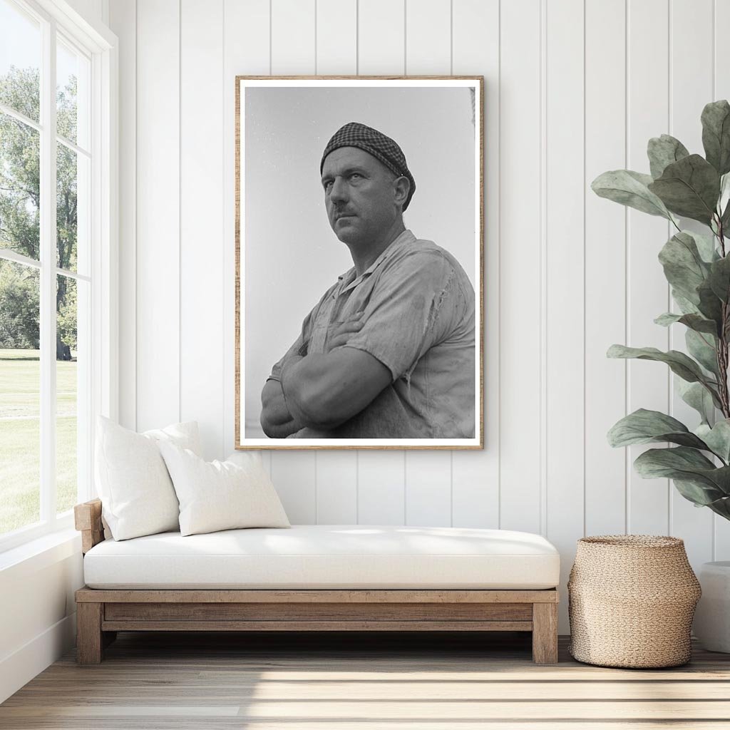 Chief Engineer of El Rito Vessel Mississippi River 1938 - Available at KNOWOL