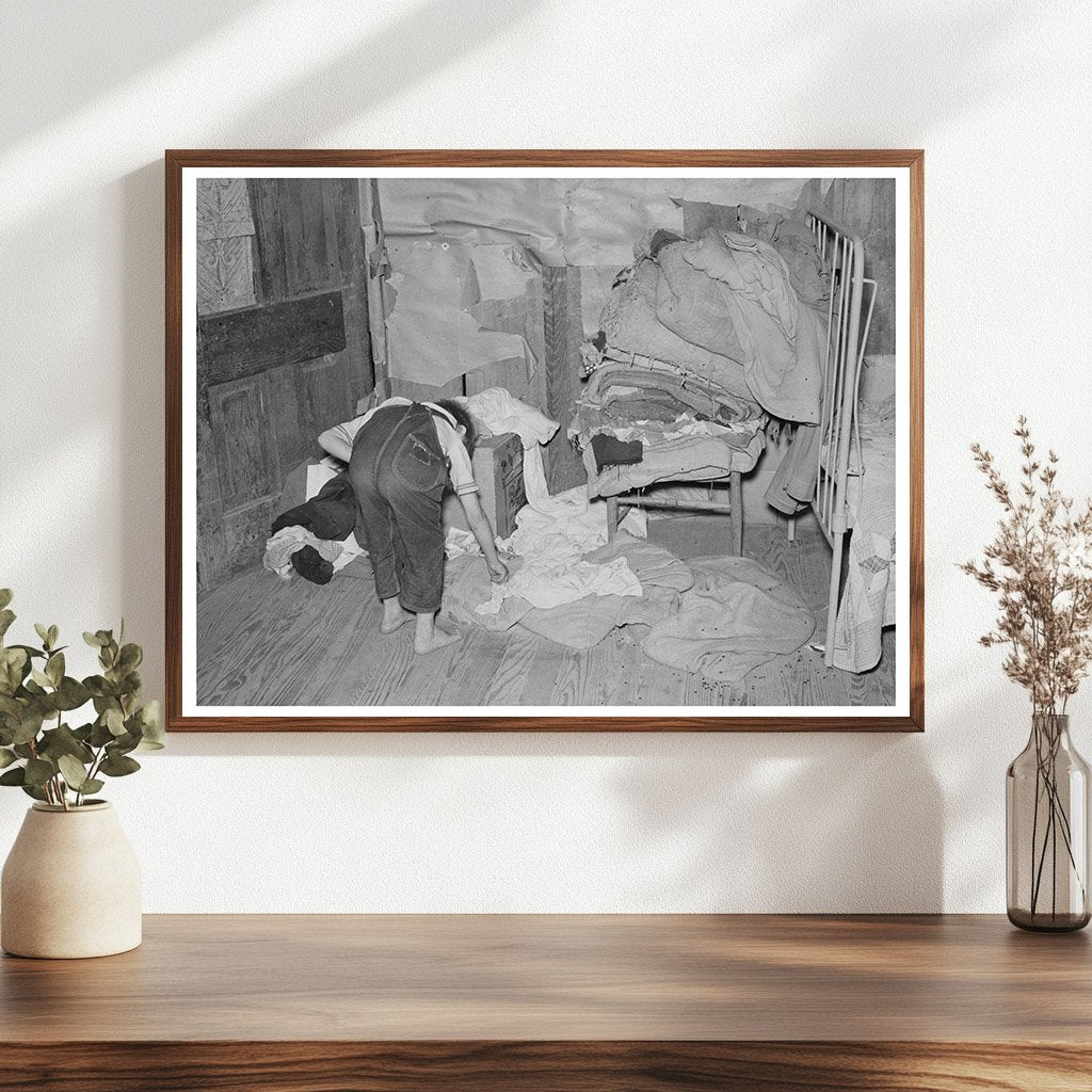 Child in Shack Bedroom New Madrid County May 1938 - Available at KNOWOL
