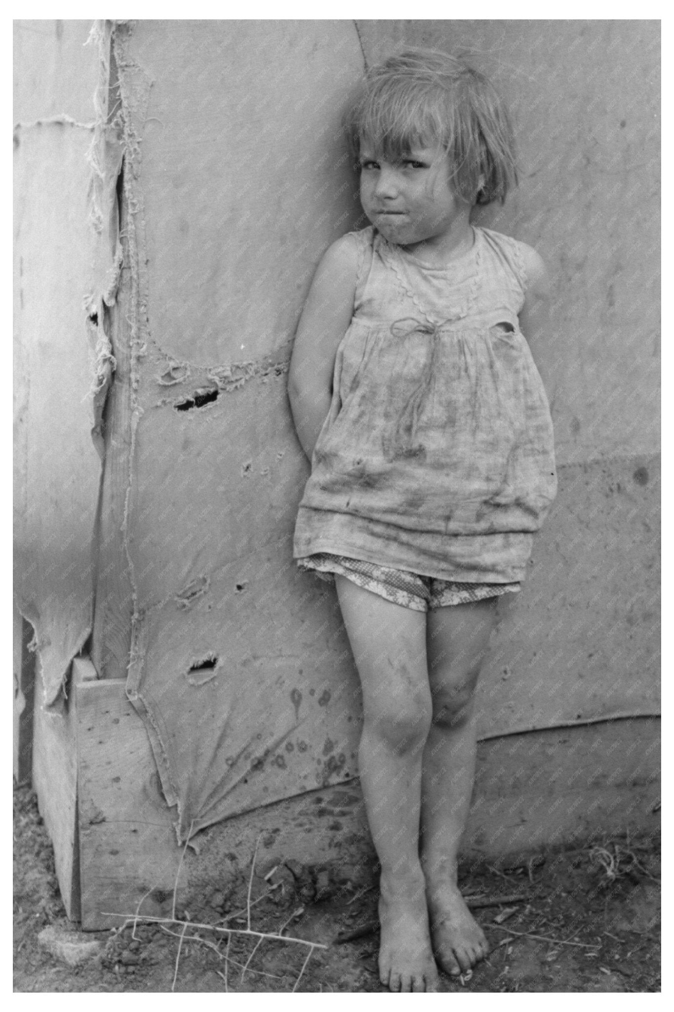 Child of Migrant Worker in Harlingen Texas 1939 - Available at KNOWOL