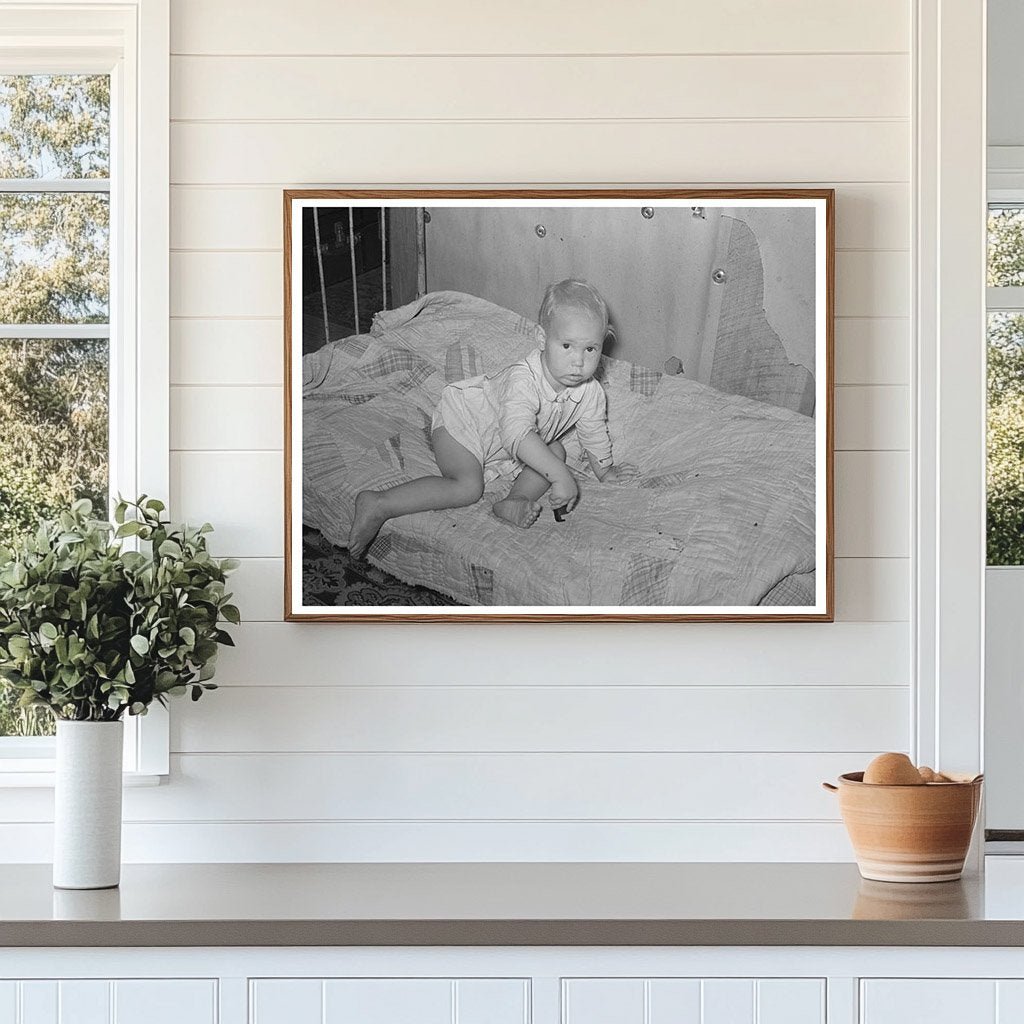 Child of Tenant Farmers in Arkansas River Bottoms 1939 - Available at KNOWOL