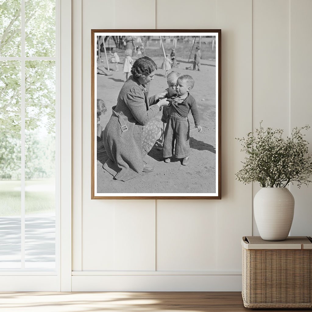Children and Teacher at Yakima Migratory Labor Camp 1941 - Available at KNOWOL
