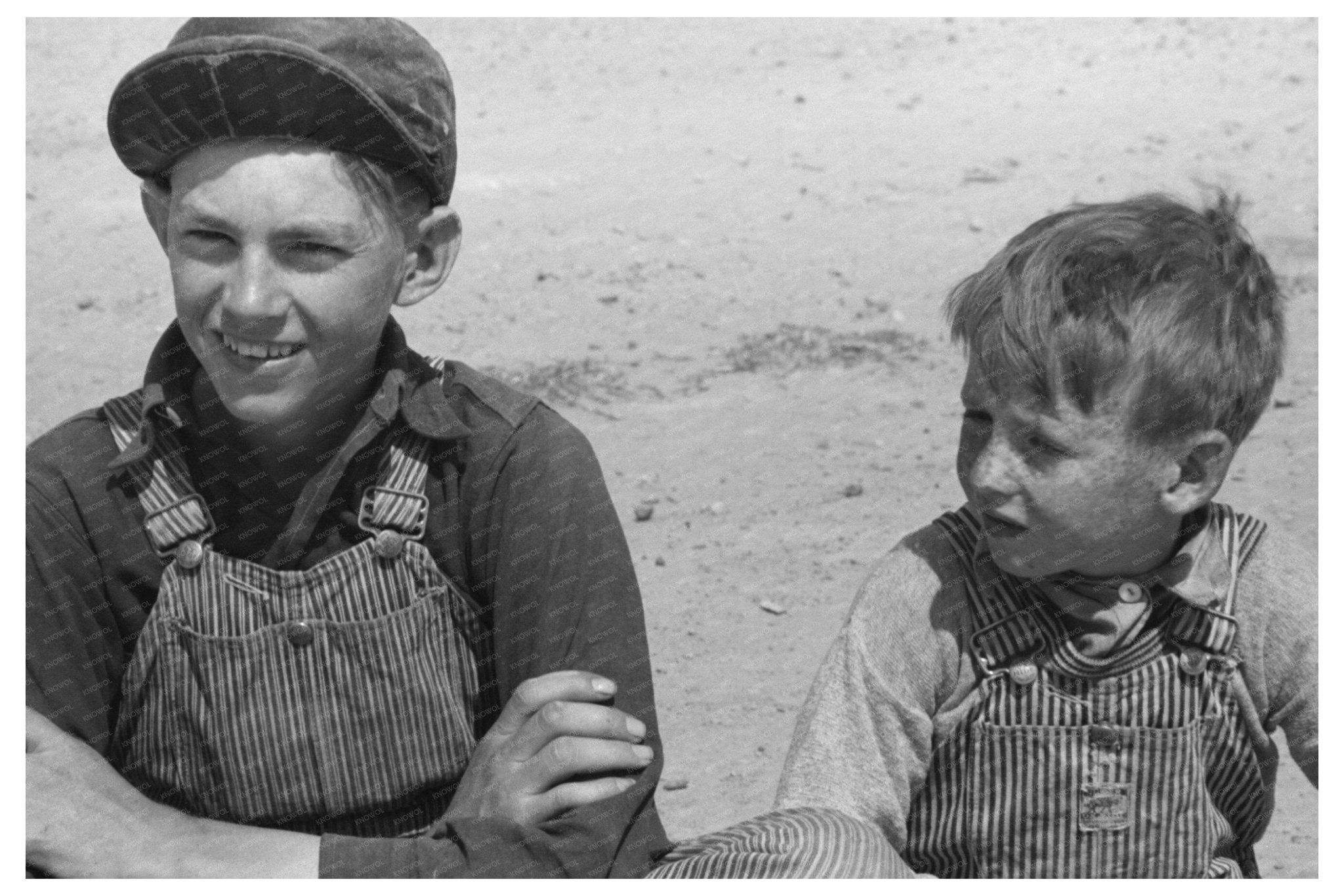 Children at Agua Fria Migratory Labor Camp Arizona 1940 - Available at KNOWOL