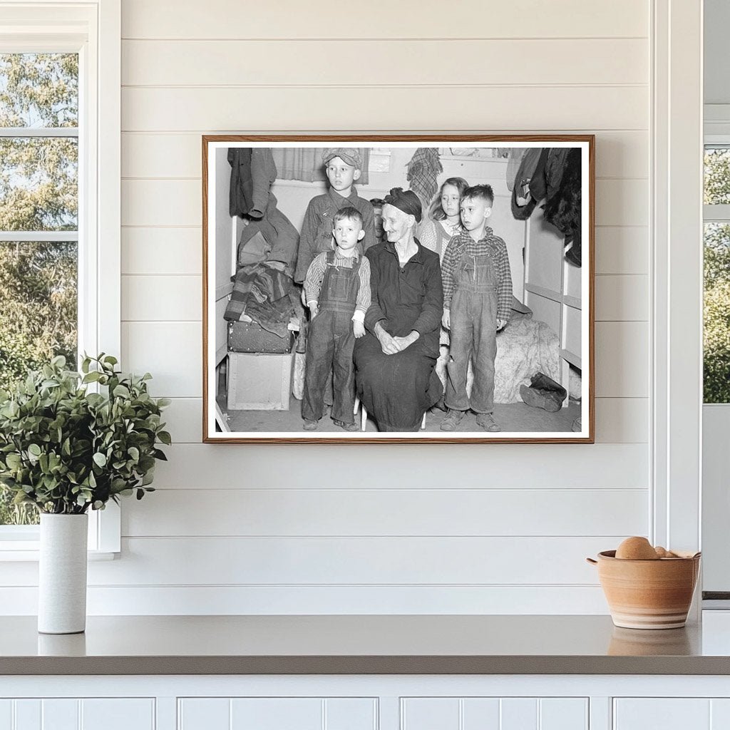Children Cared for by Elderly Woman During 1937 Missouri Flood - Available at KNOWOL
