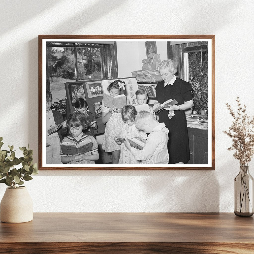 Children in Grade School San Augustine Texas April 1939 - Available at KNOWOL