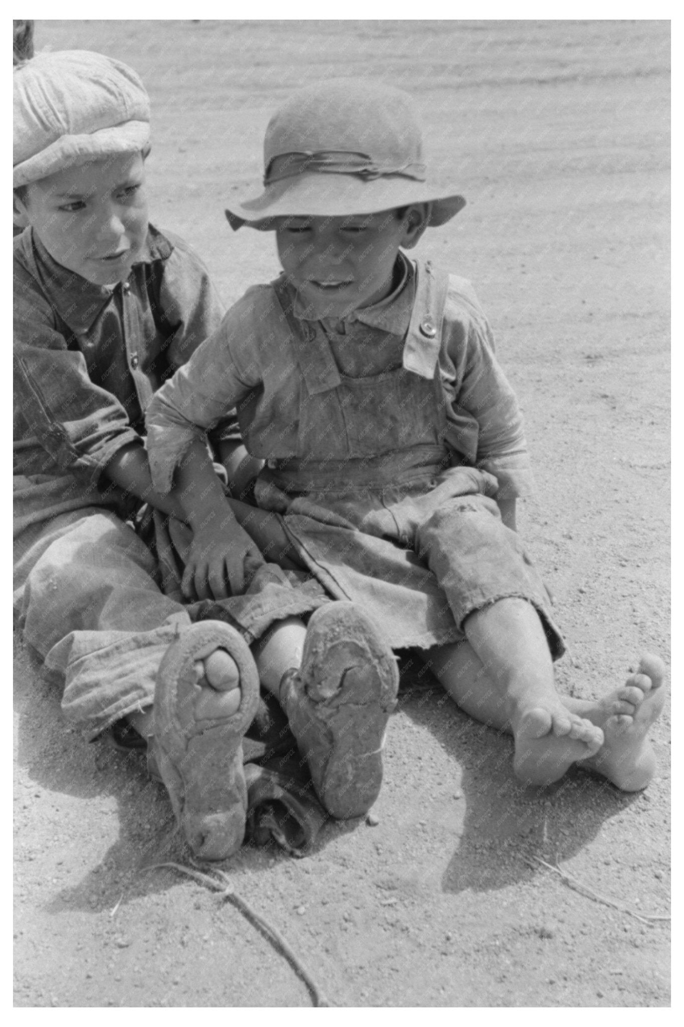 Children in Penasco New Mexico July 1940 Vintage Photo - Available at KNOWOL