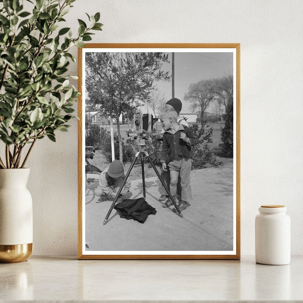 Children Inspecting Camera at Camelback Farms 1942 - Available at KNOWOL