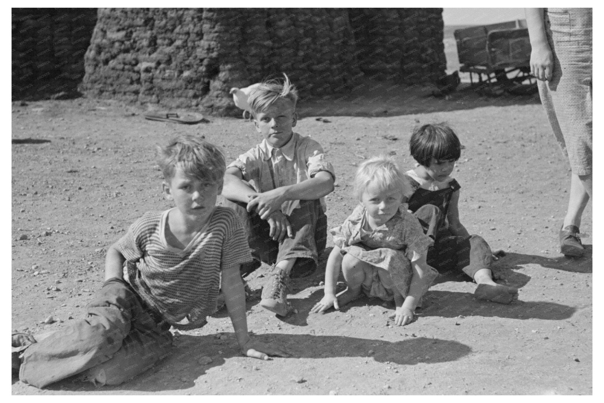 Children of Olaf Fugelberg Family in North Dakota 1937 - Available at KNOWOL