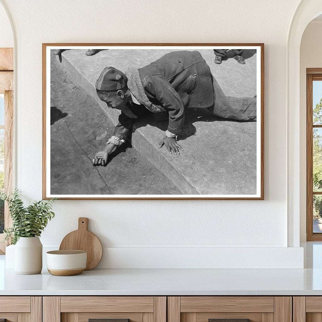 Children Playing Marbles South Side Chicago 1941 - Available at KNOWOL