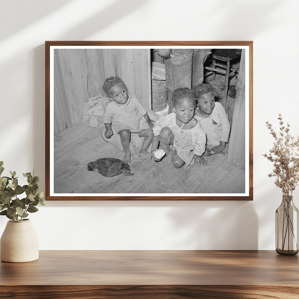 Children Working on Strawberry Farm Hammond Louisiana 1939 - Available at KNOWOL