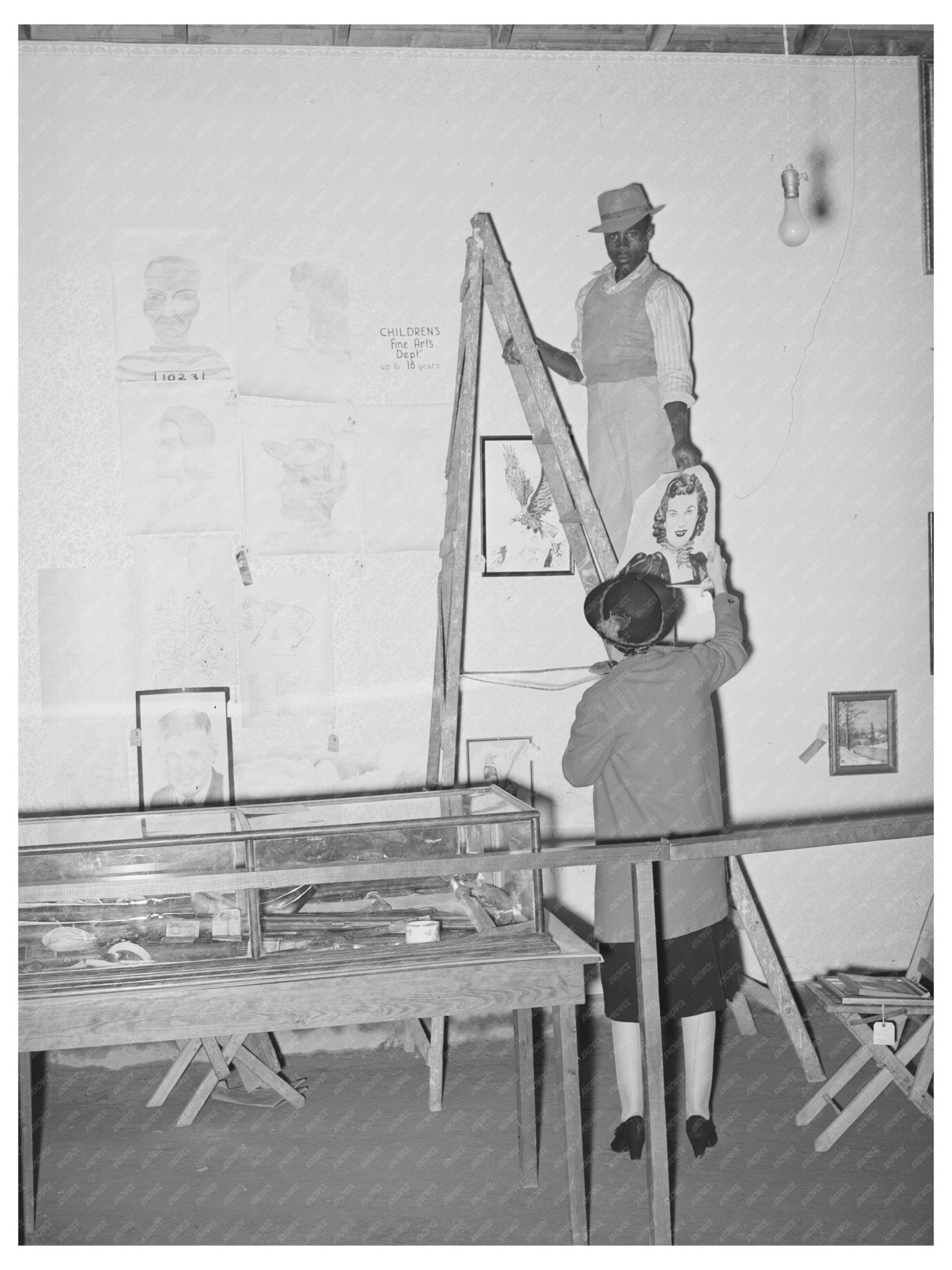Childrens Exhibit Dismantling at Gonzales Fair 1939 - Available at KNOWOL