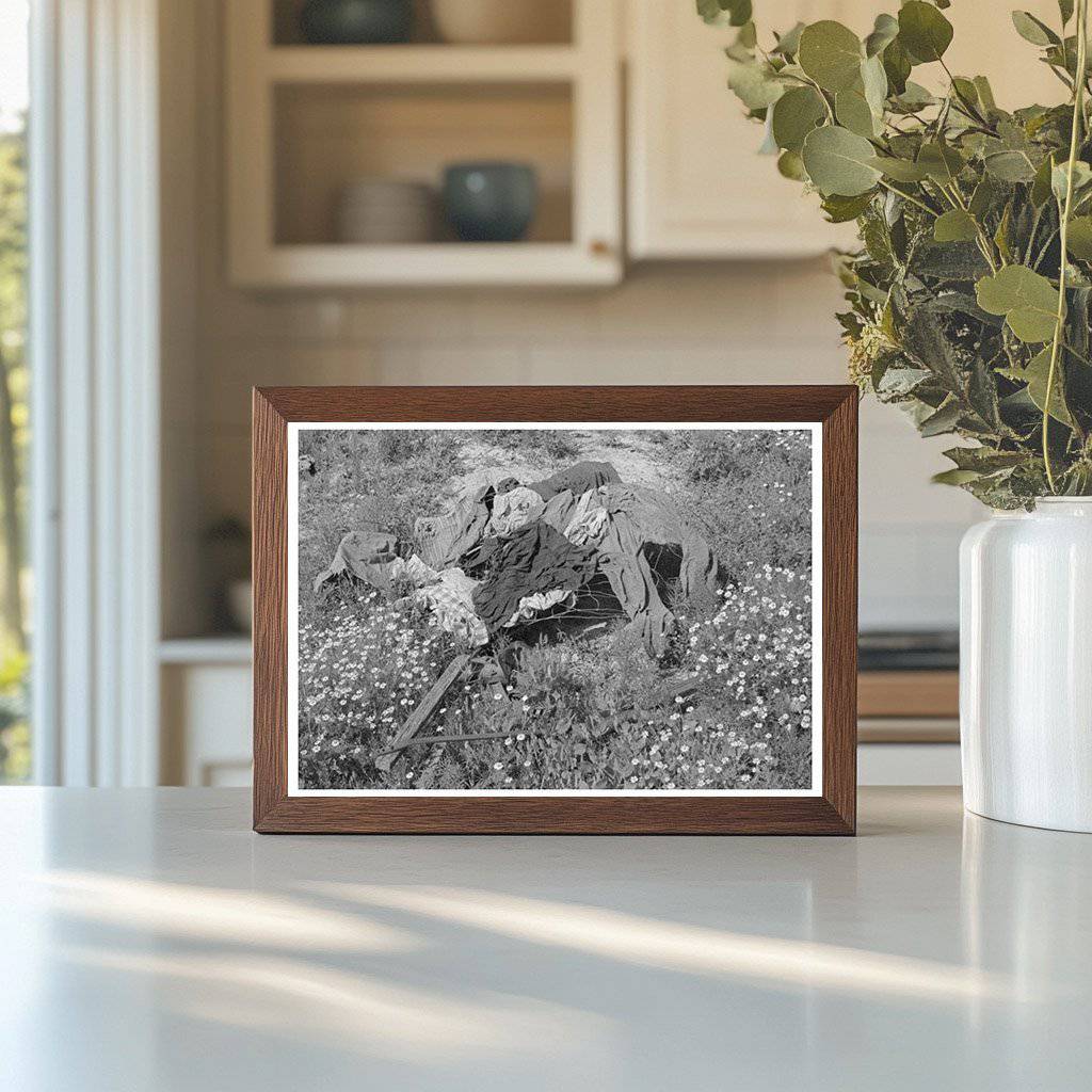 Clothes of Agricultural Laborers in Oklahoma 1939 - Available at KNOWOL