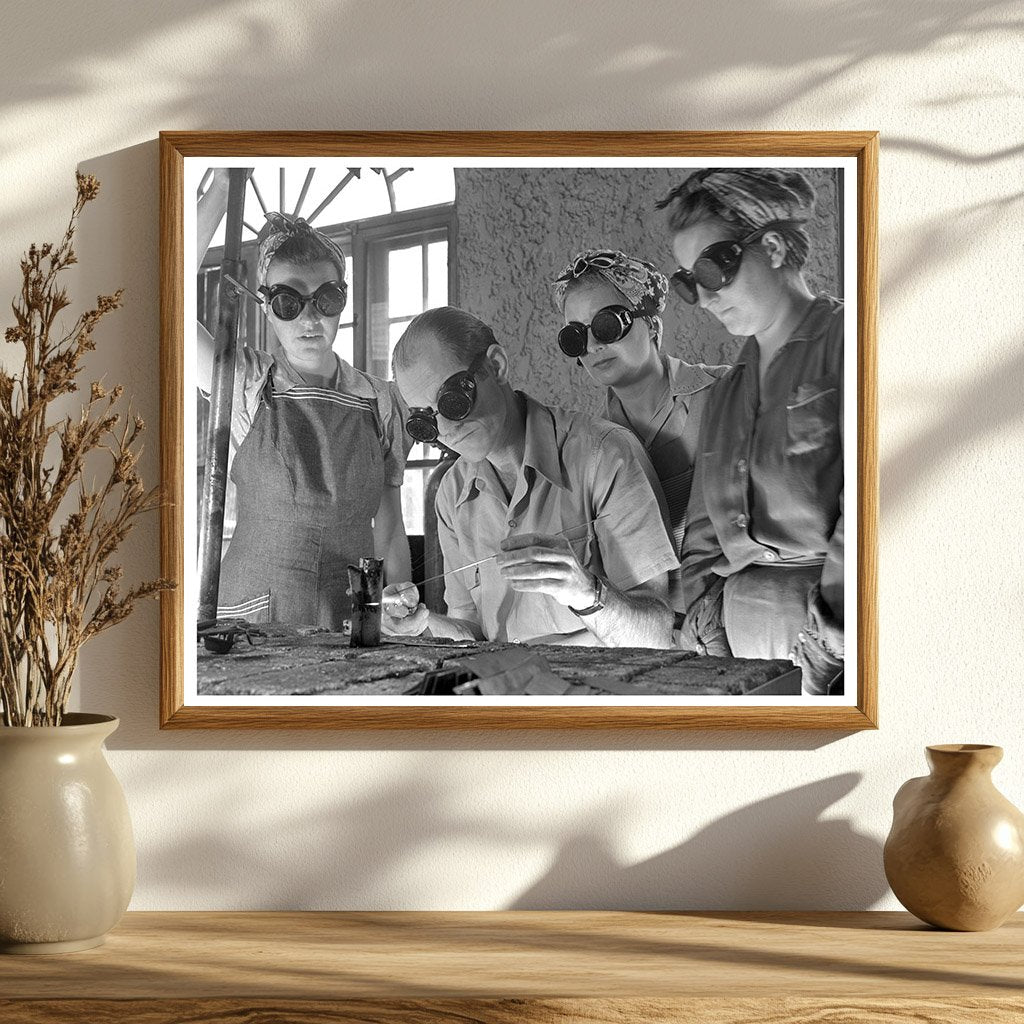 Clyde Williams Aircraft Welding Class April 1942 Florida - Available at KNOWOL