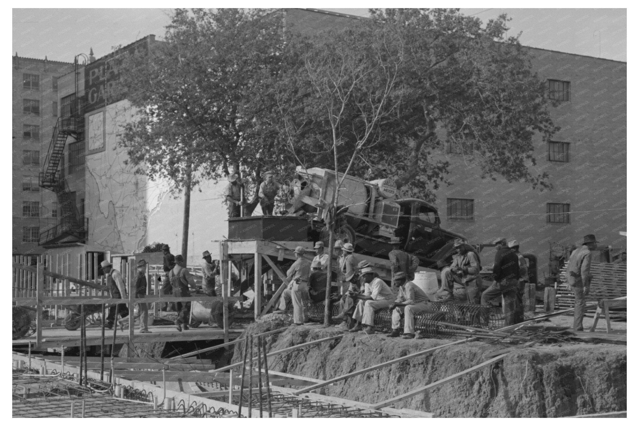 Construction Workers in Corpus Christi Texas March 1940 - Available at KNOWOL