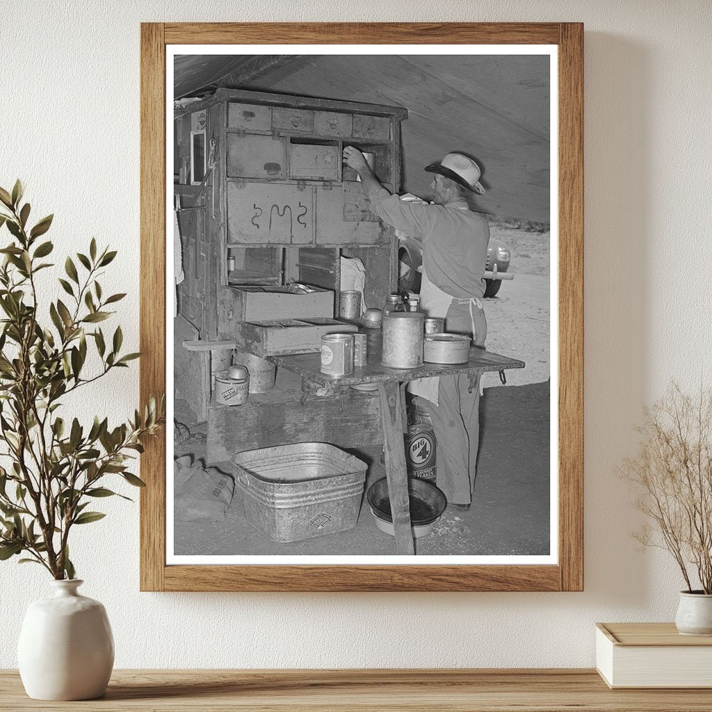 Cook at SMS Ranch Chuck Wagon Spur Texas May 1939 - Available at KNOWOL