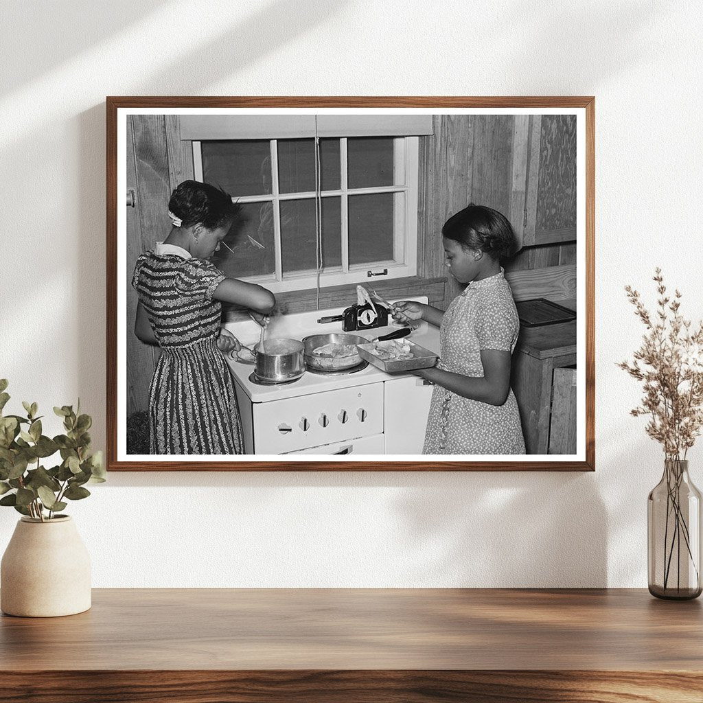 Cooking Lesson at Lakeview Project Arkansas December 1938 - Available at KNOWOL