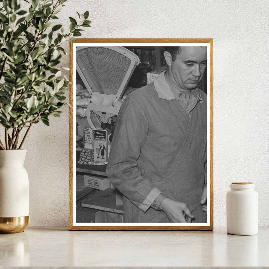 Cooperative Store in Tulare County February 1942 - Available at KNOWOL