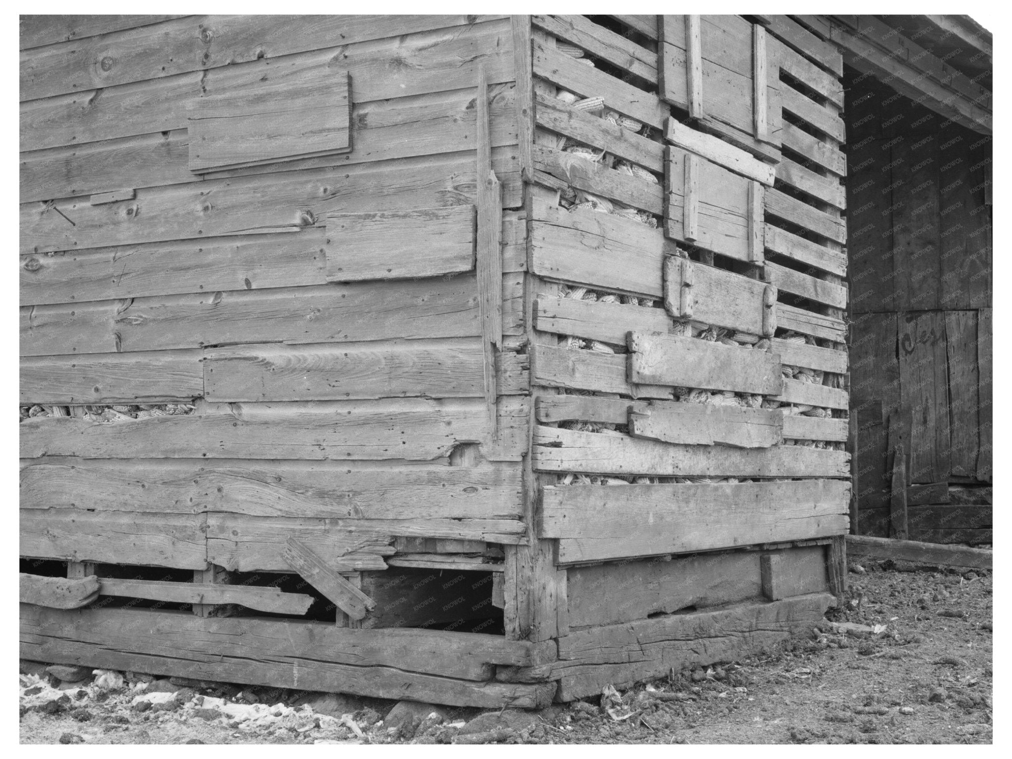 Corn Crib Detail Needing Repairs Des Moines Iowa December 1936 - Available at KNOWOL