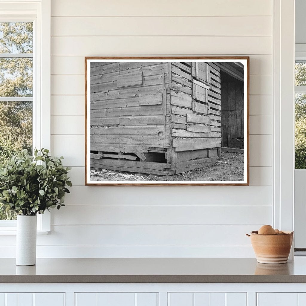 Corn Crib Detail Needing Repairs Des Moines Iowa December 1936 - Available at KNOWOL